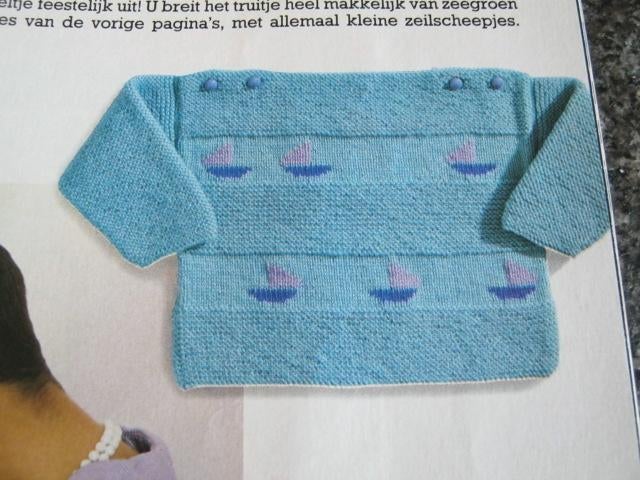 Breipatroon  Baby truitje 62 - 68 -  74 -  nr 8878, Hobby en Vrije tijd, Breien en Haken, Verzenden, Nieuw, Breien, Patroon of Boek