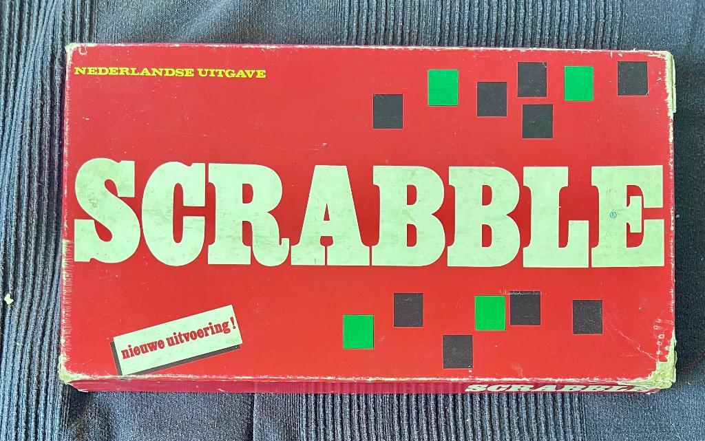 Scrabble bordspel, Hobby en Vrije tijd, Gezelschapsspellen | Bordspellen, Een of twee spelers, Ophalen, Gebruikt, J.W. Spear & Sons
