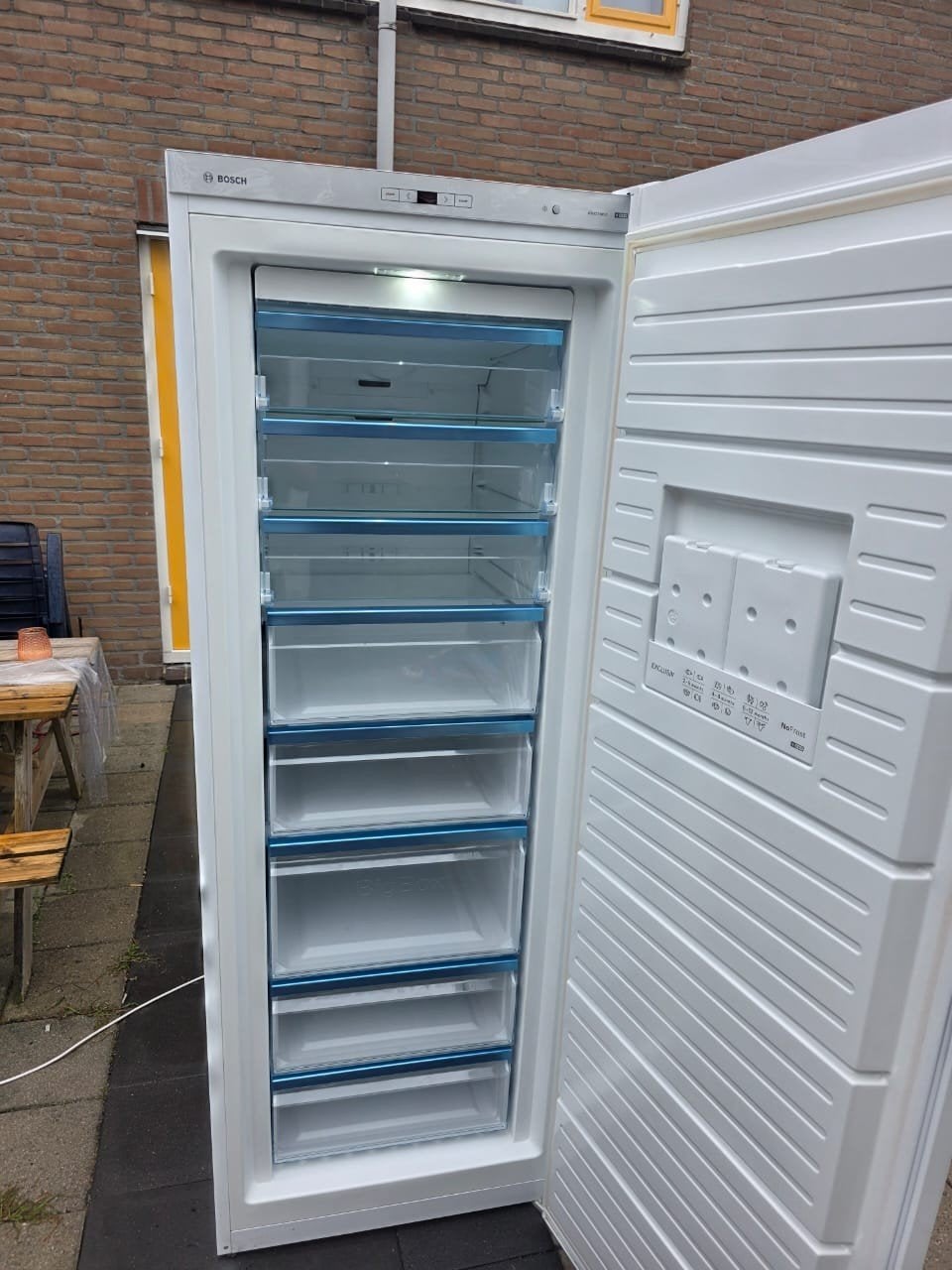 XxxL Bosch vriezer no frost A++, Ophalen, 200 liter of meer, 60 cm of meer, Met aparte vriezer
