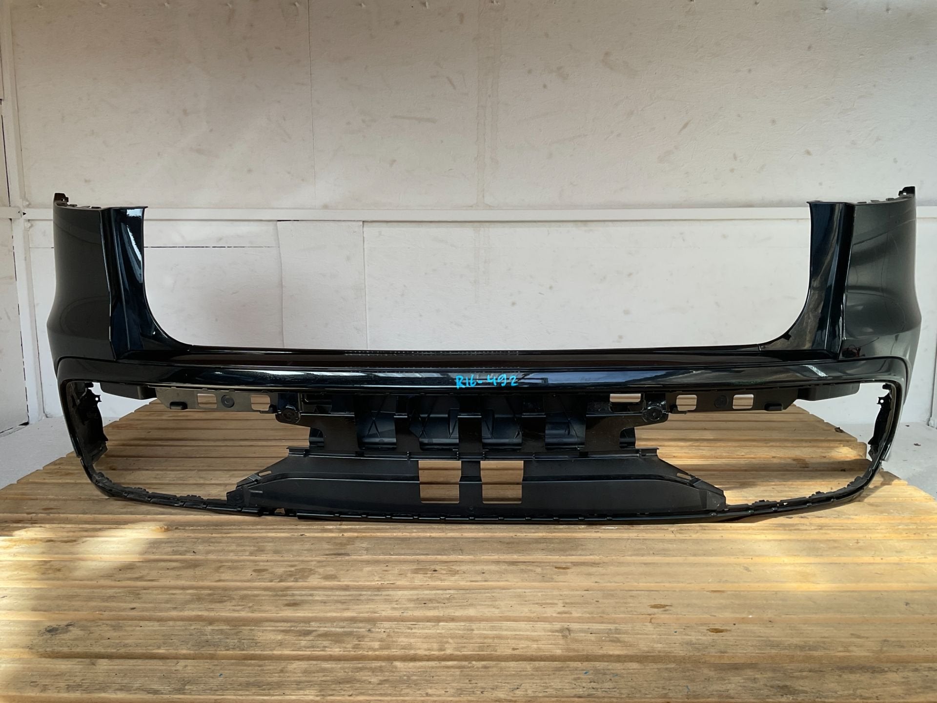 Bumper AUDI Q5 8MA S-LINE SLINE 8MA807851 Zwart Achterbumper, AUDI AG, Bumper, Nieuw, Auto-Union-Strasse 1
85045  Ingolstadt, DE