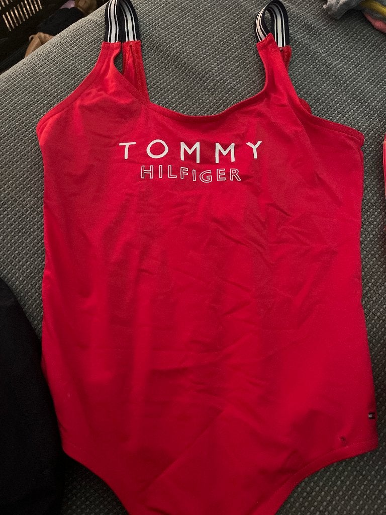 Tommy hilfiger badpak maat 176, Ophalen of Verzenden, Zo goed als nieuw, Meisje, Sport- of Zwemkleding