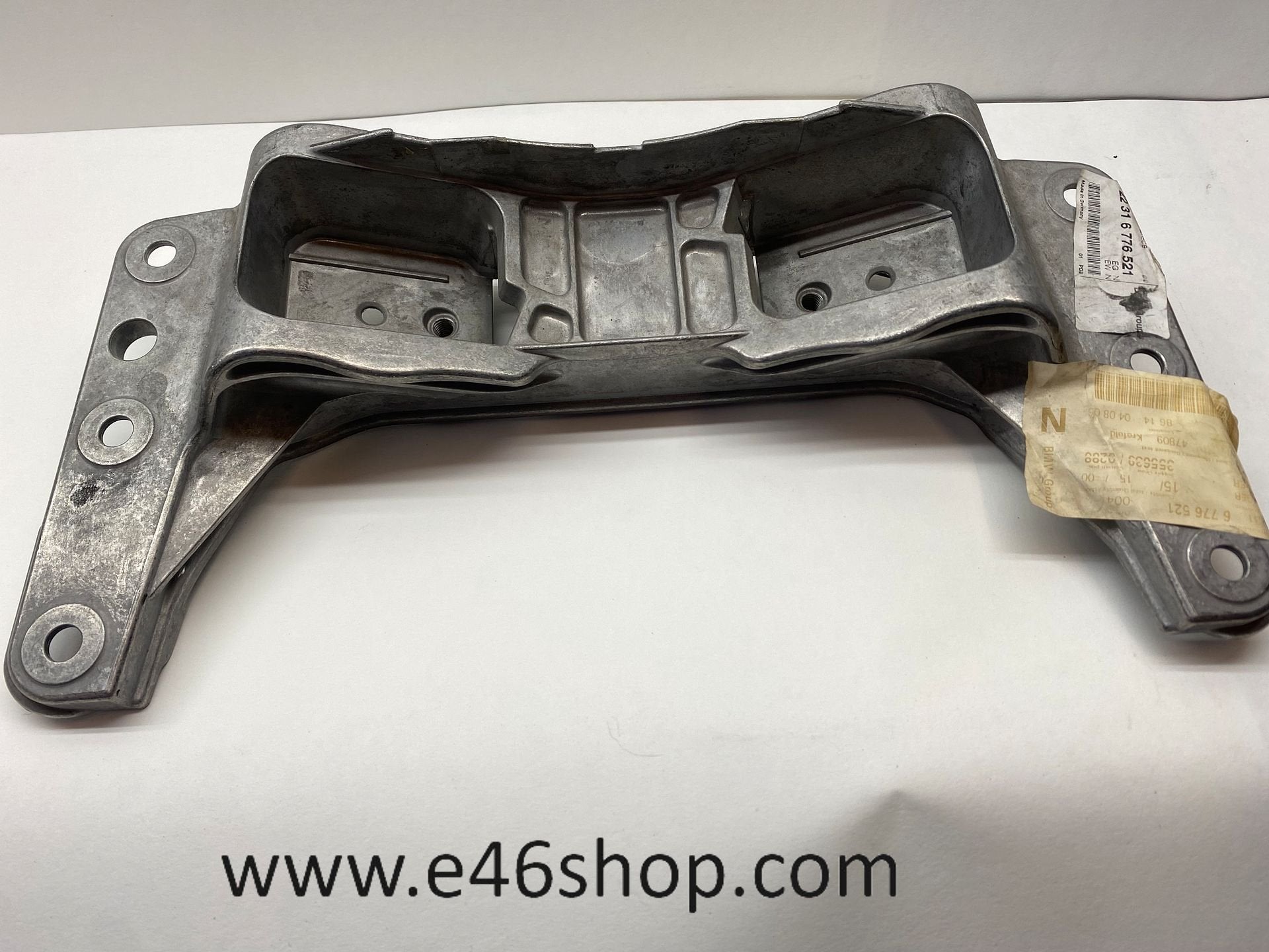VERSNELLINGSBAKSTEUN BMW E60 E61 E63 E64 OE 22316776521, Auto-onderdelen, -, -, Nieuw, Ophalen of Verzenden