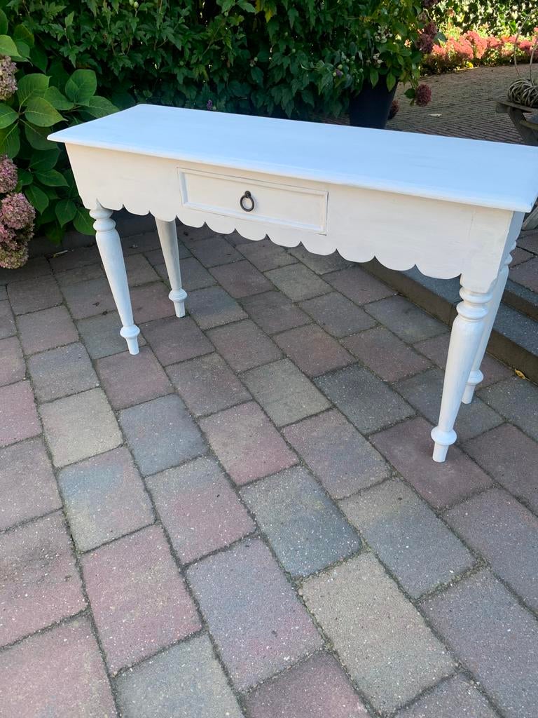 Shabby brocante sidetable, Huis en Inrichting, Tafels | Sidetables, Ophalen, 100 tot 150 cm, Zo goed als nieuw, 25 tot 50 cm