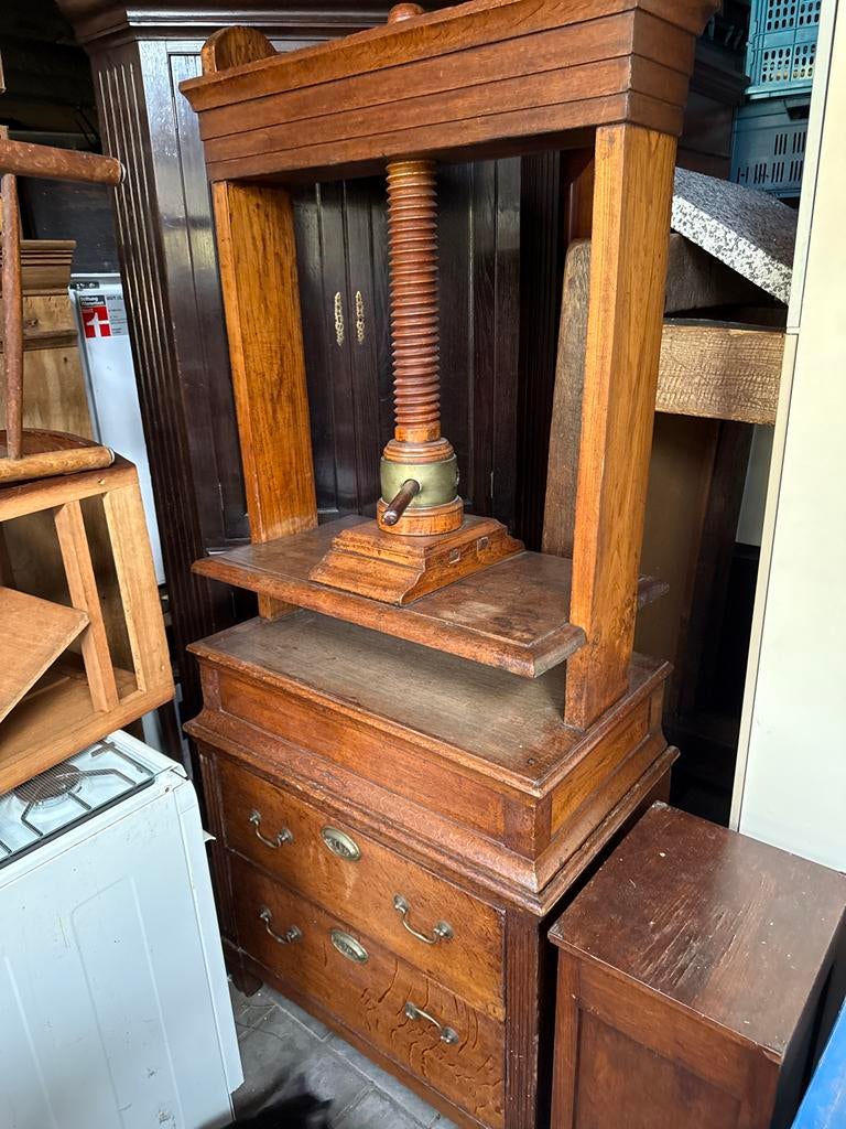 Houten linnenpers met lades, Antiek en Kunst, Ophalen of Verzenden