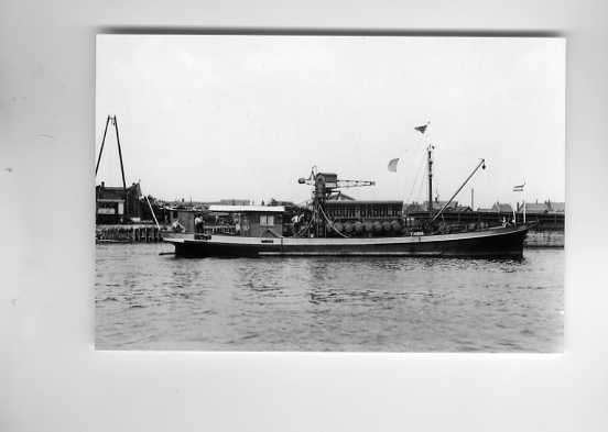 scheepvaart-foto-annie-(K)roon gasolie, Ophalen of Verzenden, Zo goed als nieuw, Motorboot, Boek of Tijdschrift