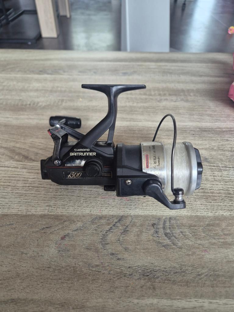 Shimano 4500 baitrunner, Ophalen of Verzenden, Gebruikt, Molen