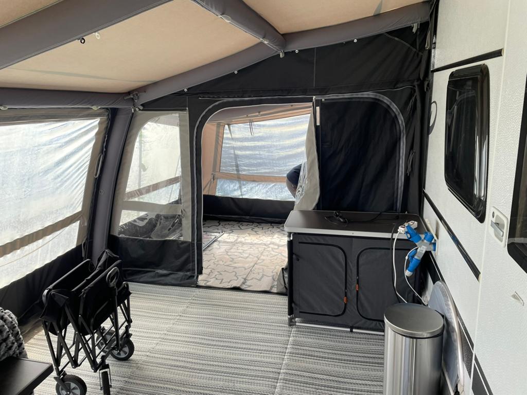 Dometic grand air opblaasbare voortent, Caravans en Kamperen, Voortenten en Luifels, Ophalen, Zo goed als nieuw, Dometic