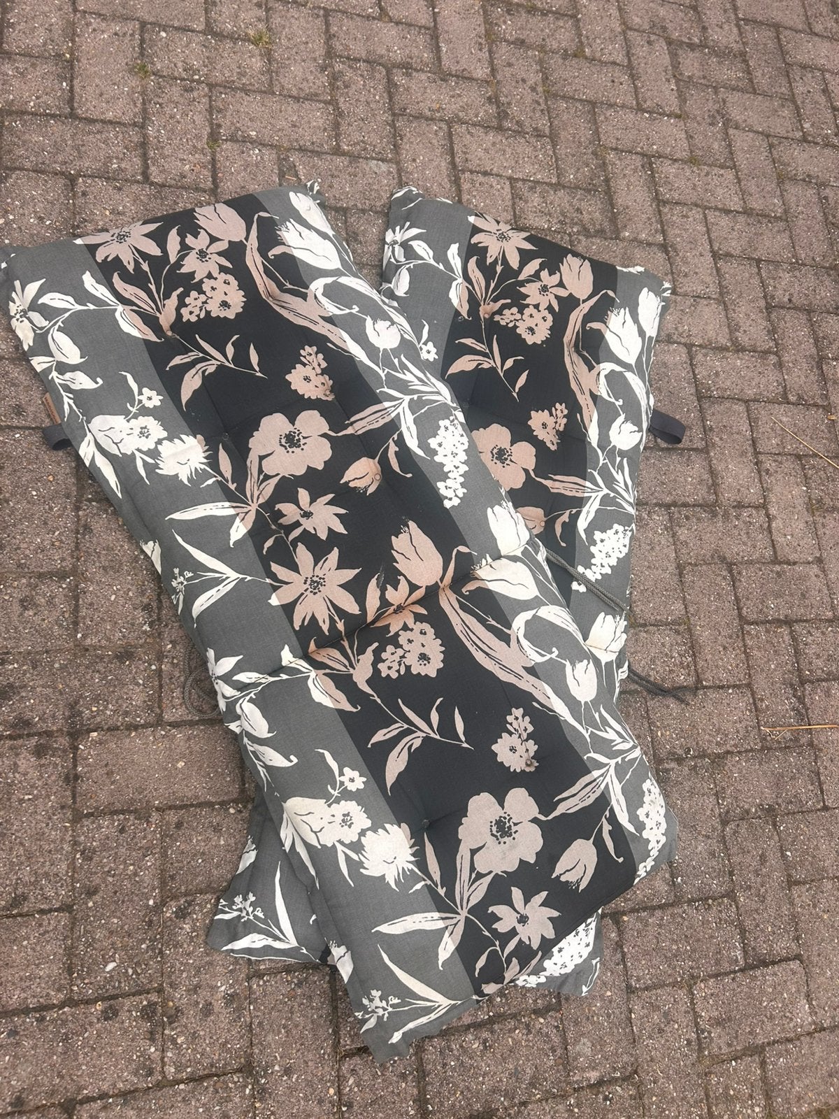 Gratis - Tuinkussens gebruikte staat, Tuin en Terras, Tuinmeubel-accessoires, Ophalen, Gebruikt
