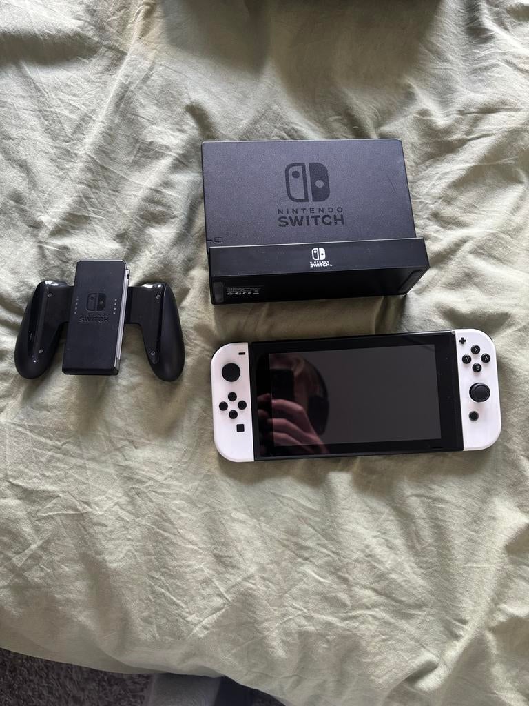 Nintendo Switch V1 met extra’s - Goed onderhouden, Online, Gebruikt, Overige genres, 2 spelers