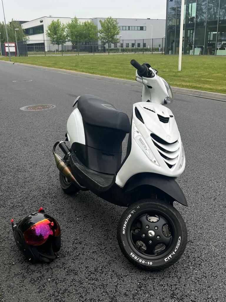 Zip 70cc MK2 “Waardepeiling”, Fietsen en Brommers, Scooters | Piaggio, Ophalen of Verzenden, Zo goed als nieuw, Tweetakt, Zip