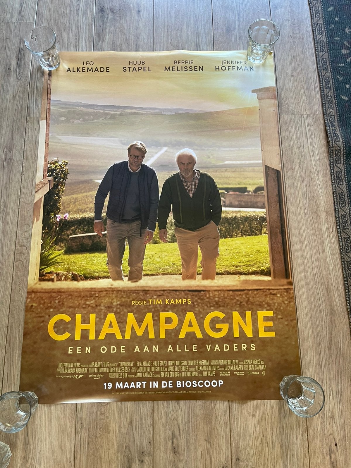 Champagne Huub Stapel - Filmposter 100 x 70 cm dubbelzijdig, Ophalen of Verzenden, Zo goed als nieuw, Deurposter of groter, Film en Tv