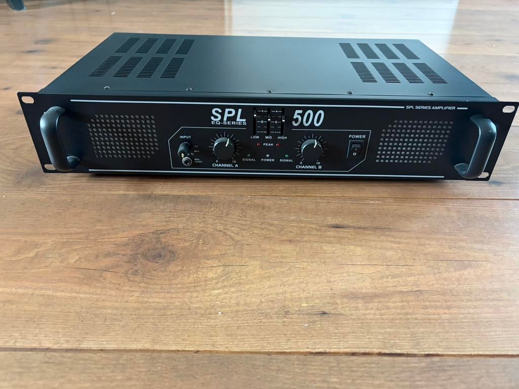 SkyTec versterker SPL500 met EQ, Ophalen, Zo goed als nieuw, Minder dan 500 watt