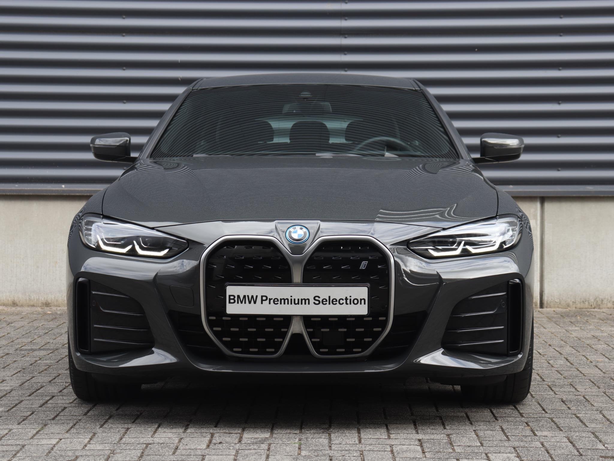 BMW i4 eDrive35 | High Executive | M Sportpakket | Head-Up |, Achterwielaandrijving, Gebruikt, Zwart, Met garantie (alle)