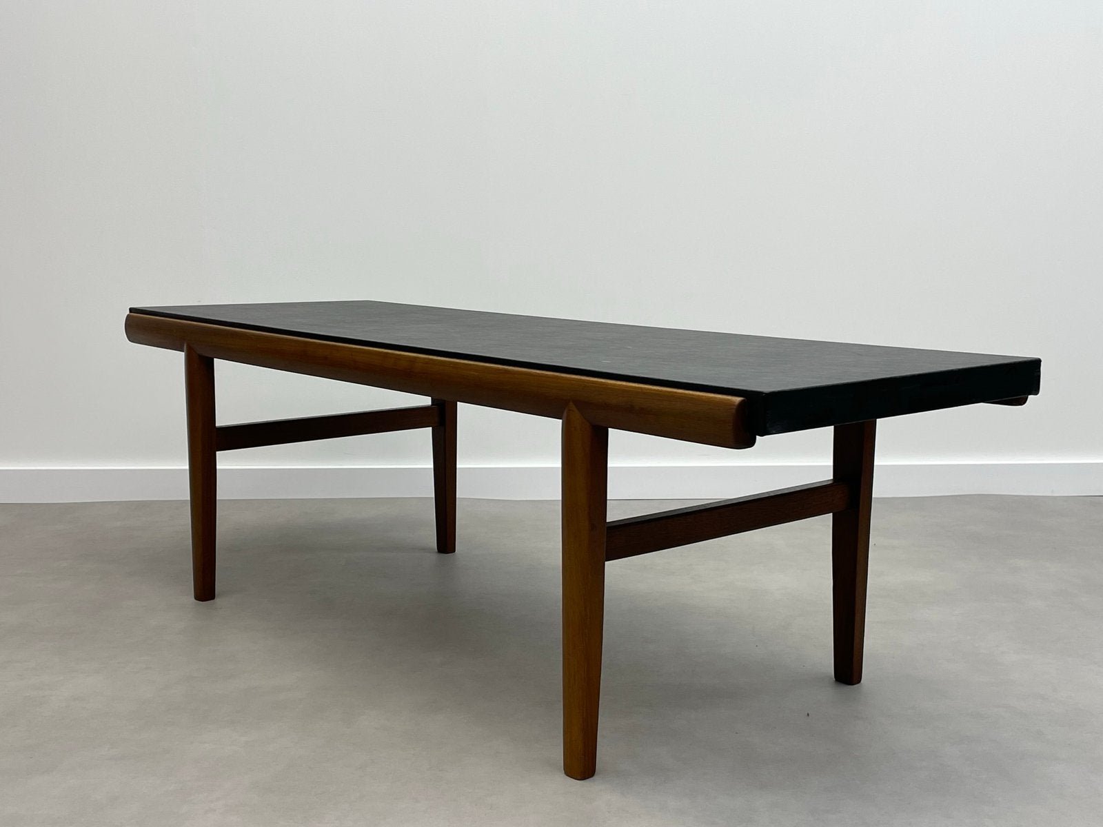 Vintage teakhouten salontafel, Ophalen, Zo goed als nieuw, Rechthoekig, 75 cm of meer