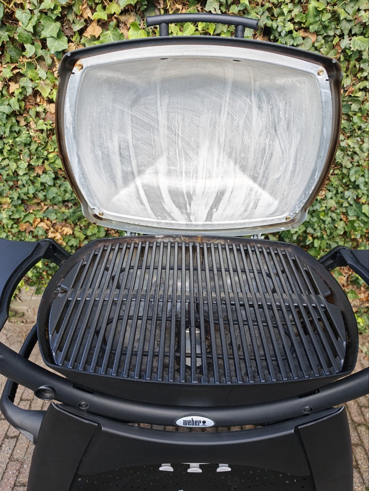 Weber elektrische barbecue Q2400 Dark Grey, Tuin en Terras, Elektrische barbecues, Ophalen, Zo goed als nieuw, WEBER BBQ