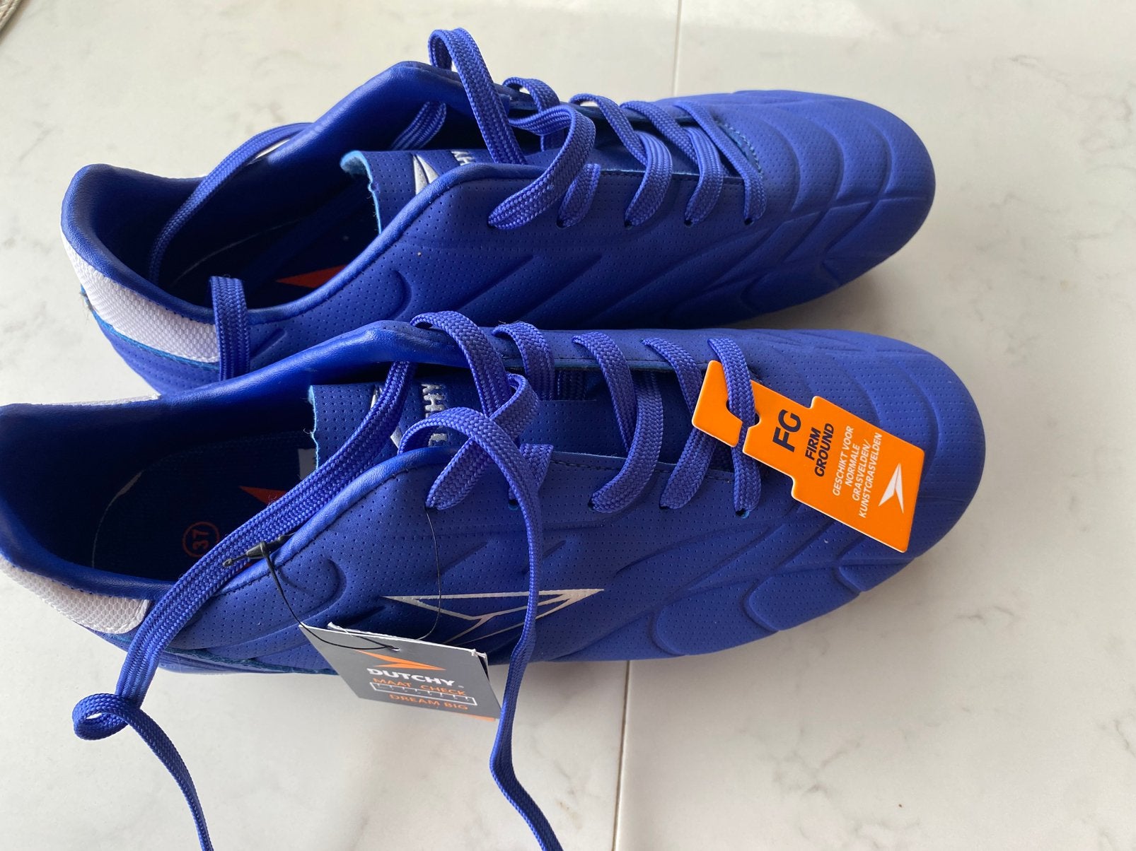Voetbalschoen maat 37 ongedragen, Maat XS of kleiner, Schoenen, Nieuw, Ophalen of Verzenden