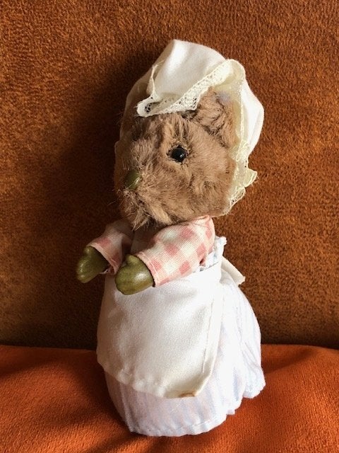 Beatrix Potter Beeldje Pluche Egel Mini Mrs Tiggy-WinkleEden, Verzamelen, Ophalen of Verzenden, Zo goed als nieuw, Dier