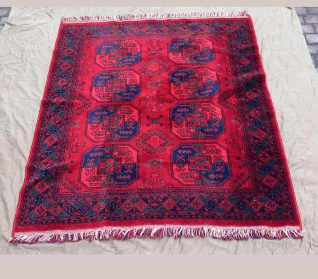 Vintage Vloerkleed 180x140 - Rood met Blauw Patroon, Gebruikt, 100 tot 150 cm, Blauw, Ophalen of Verzenden