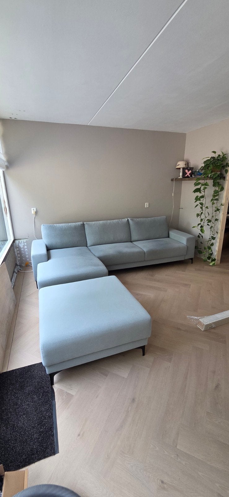 Grote ruime bank min 4 personen 300x150, Ophalen, Gebruikt