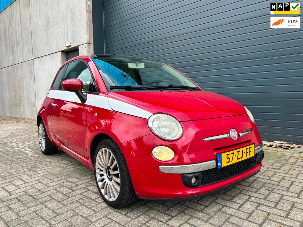 Fiat 500 1.4i 16V Lounge CLIMA PANO NAP, Voorwielaandrijving, Gebruikt, 31 €/maand, 4 cilinders