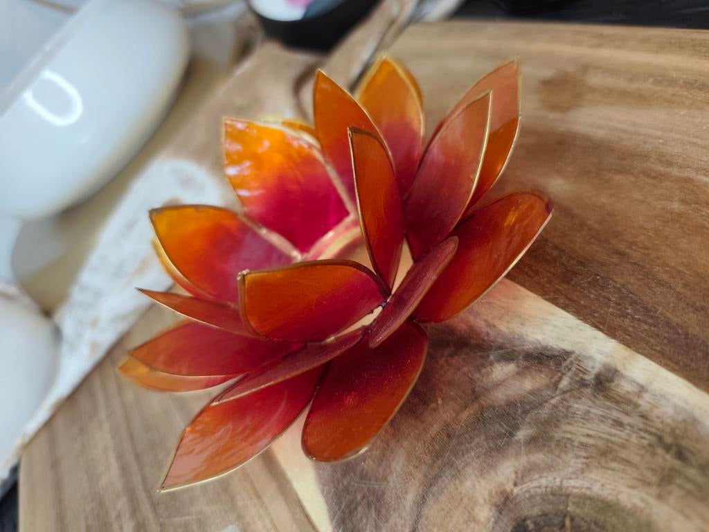 Lotus kandelaar warm oranje – waxinelicht houder – meditatie, Overige materialen, Nieuw, Ophalen of Verzenden, Kandelaar