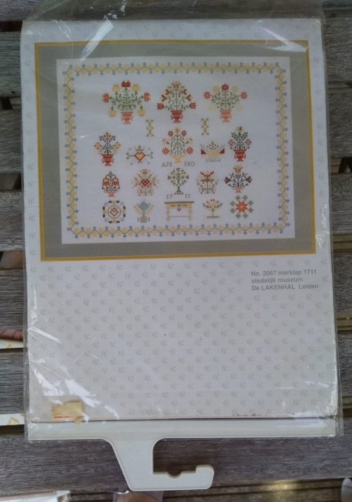 borduurpakket merklap Thea Gouverneur, Hobby en Vrije tijd, Borduren en Borduurmachines, Ophalen of Verzenden, Nieuw, Handborduren