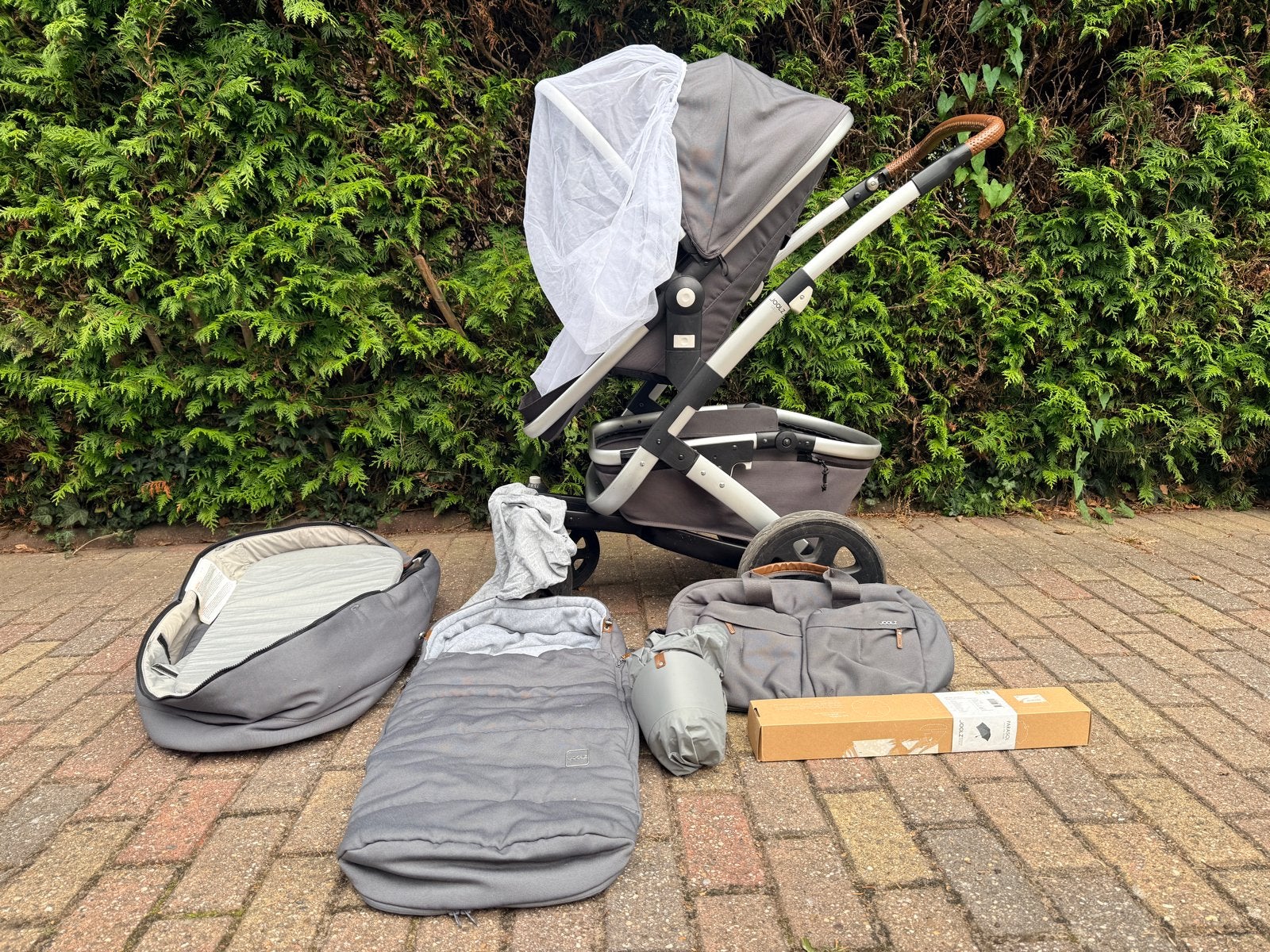 Joolz Geo2 Earth Hippo Grey kinderwagen met accessoires, Zo goed als nieuw, Combiwagen, Met reiswieg, Ophalen
