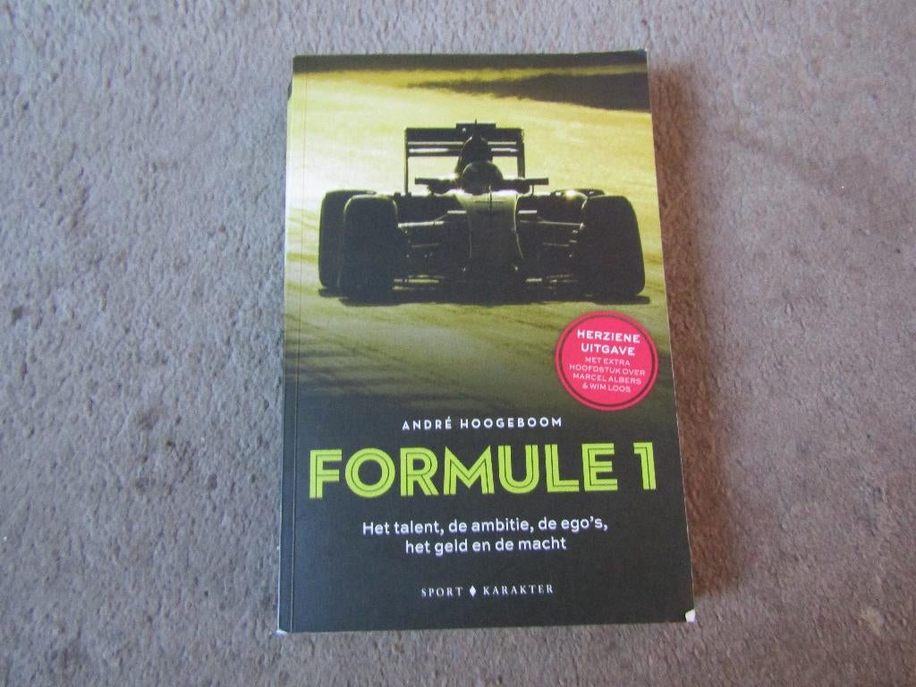 Boek: Formule 1, Gelezen, Andre Hoogeboom, Ophalen of Verzenden, Overige sporten