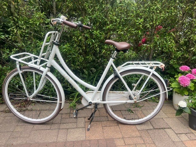 Witte damesfiets, Fietsen en Brommers, Fietsen | Dames | Damesfietsen, Terugtraprem, Gebruikt, Versnellingen, 56 cm of meer