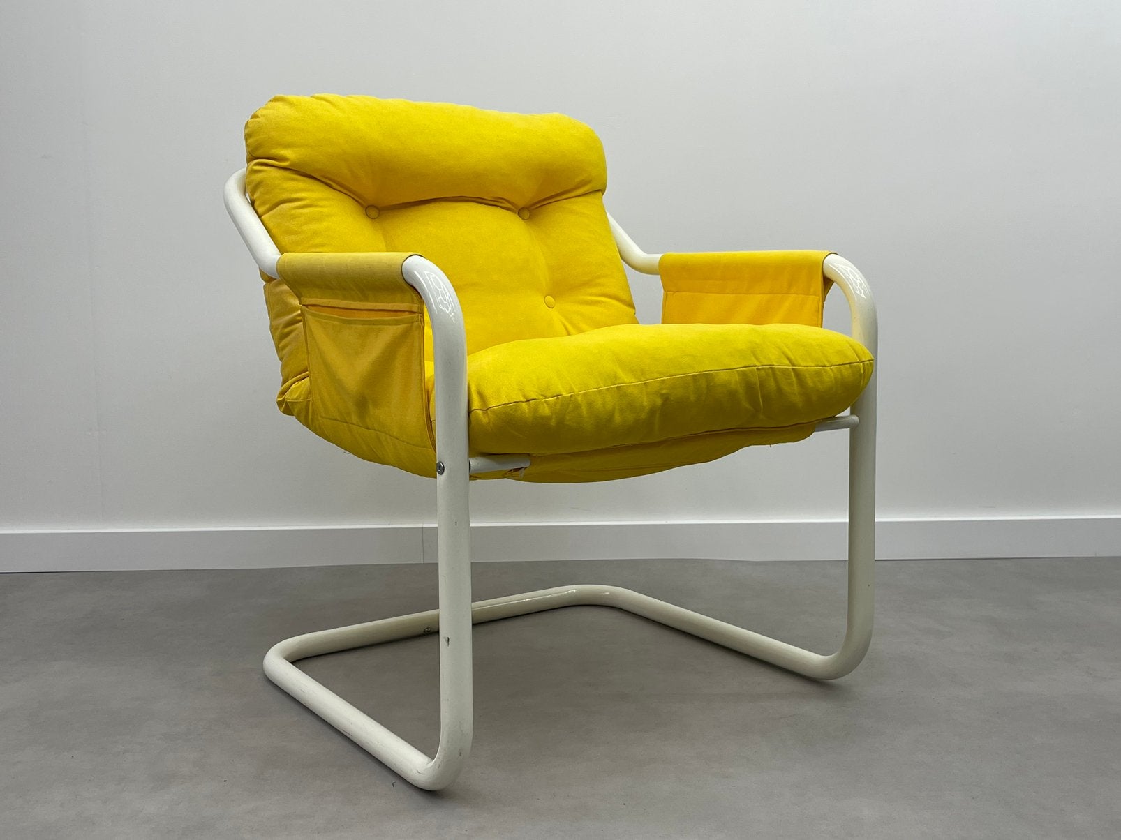 Vintage buisframe stoel, Ophalen, Zo goed als nieuw, Minder dan 75 cm, 50 tot 75 cm