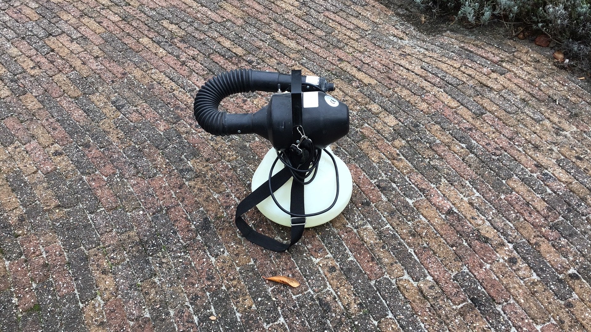 Vernevelaar voor vliegen, Ophalen, Gebruikt