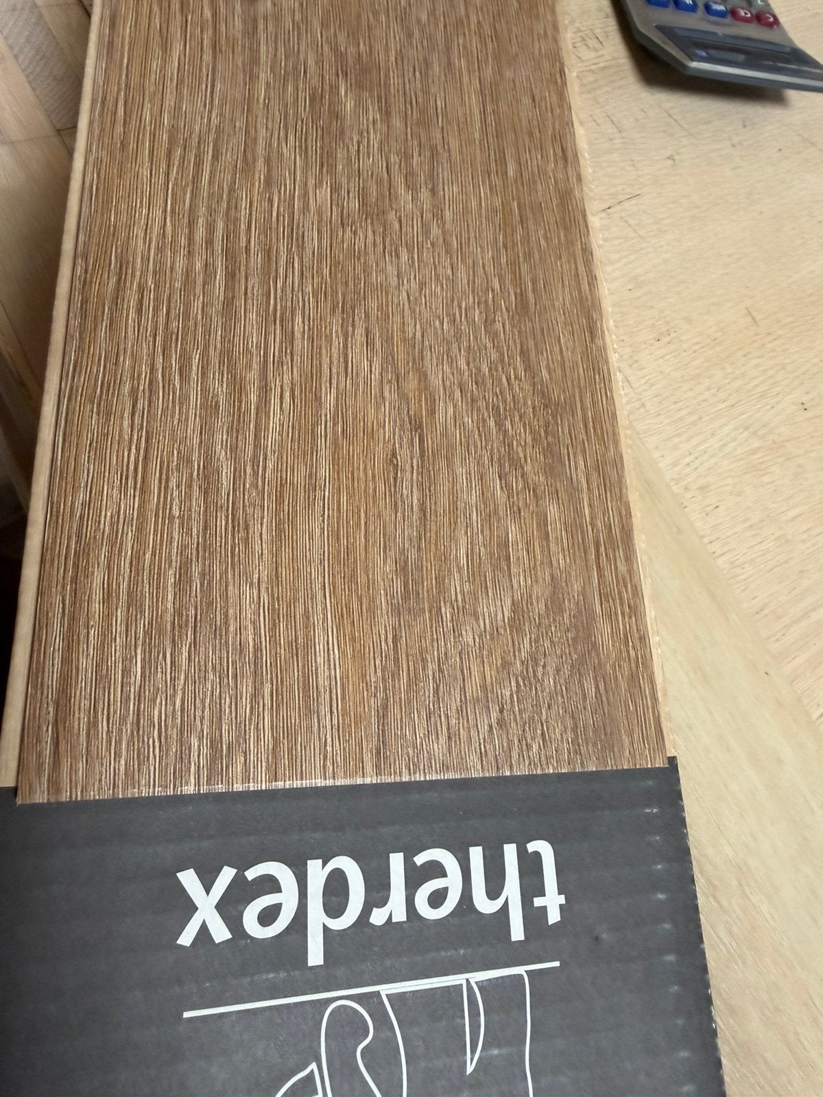 THERDEX  T -7014 (3.34 MTR/2)1 PAK WAND BUREAU BLAD ECT, Ophalen, Nieuw, Bruin, Tapijt