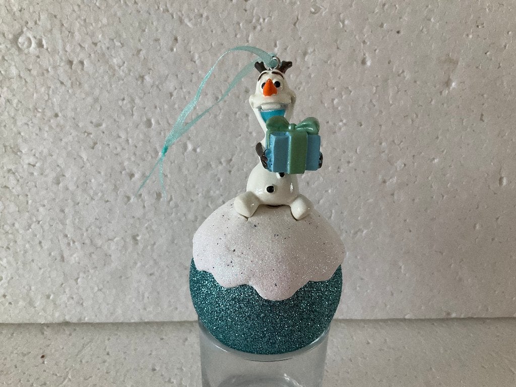 Disney Frozen - kerstbal - ornament - olaf 1, Ophalen of Verzenden, Overige figuren, Zo goed als nieuw, Beeldje of Figuurtje