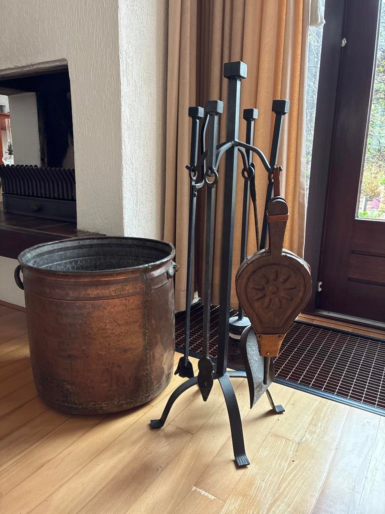Haardstel met blaasbalg en koperen houtmand, Ophalen of Verzenden, Gebruikt, Houthaard