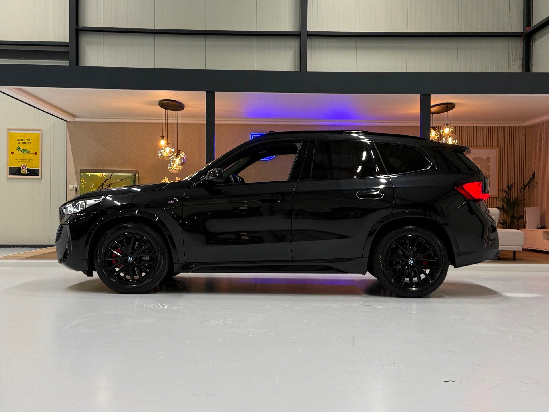 Foto 12 van BMW X1 sDrive20i M Sport | Pano | Sportstoelen | ACC | Trekh