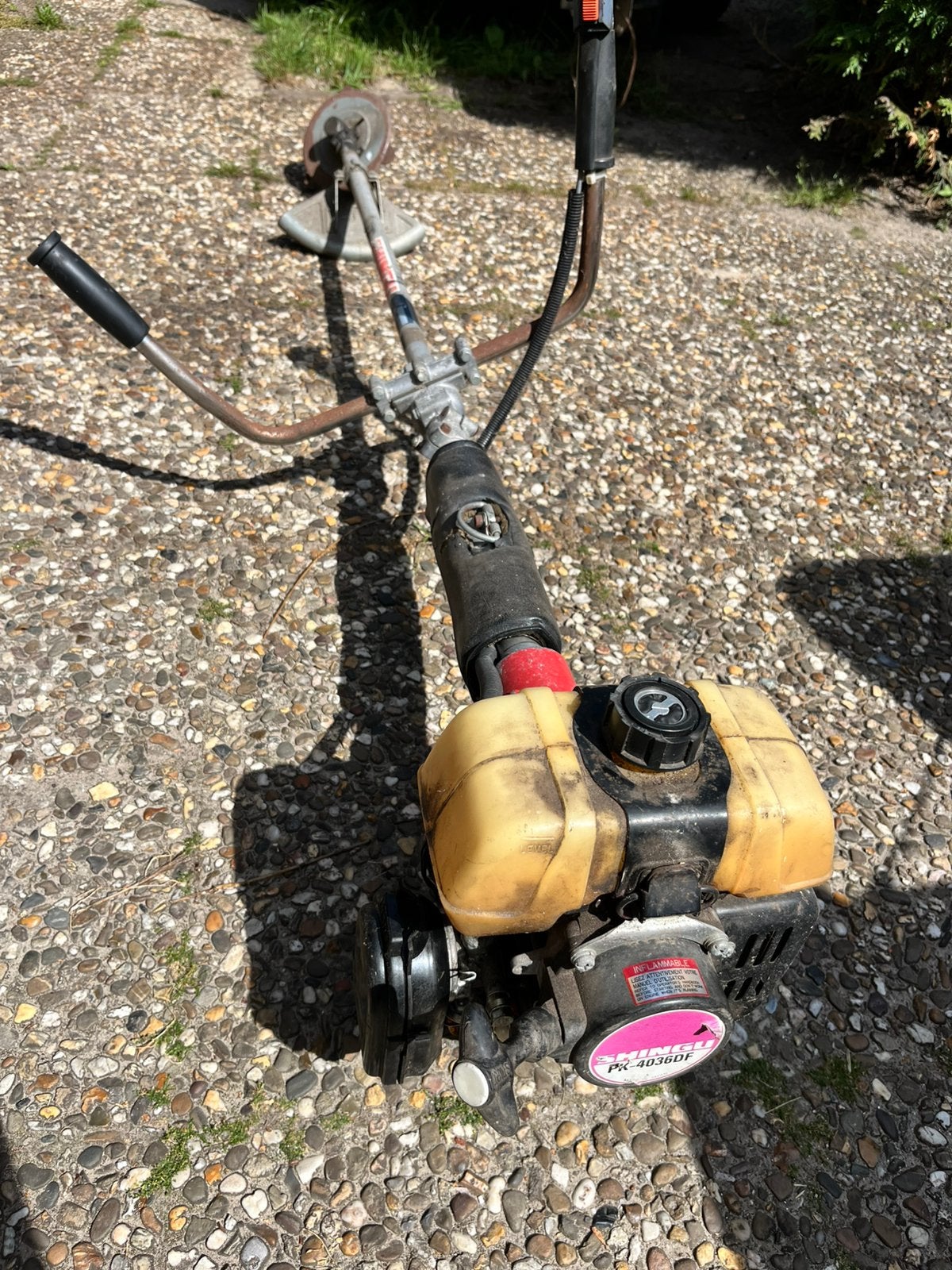 Te koop: Shingu PK-4036DF bosmaaier, kawasaki motor zie omsc, Tuin en Terras, Bosmaaiers, Ophalen, Benzine, Gebruikt, Kawasaki