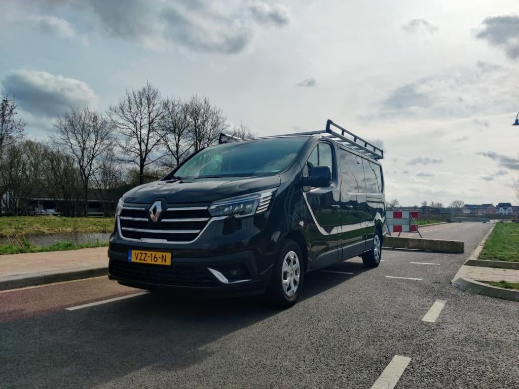 Renault Trafic L2H1 150pk Automaat 2024 Dubbele schuifdeur, Auto's, Stof, 4 cilinders, Renault, USB