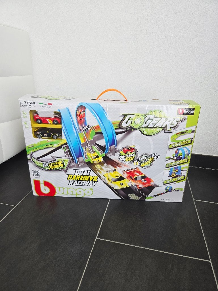Burago racebaan, Racebaan, Zo goed als nieuw, Elektrisch, Met looping