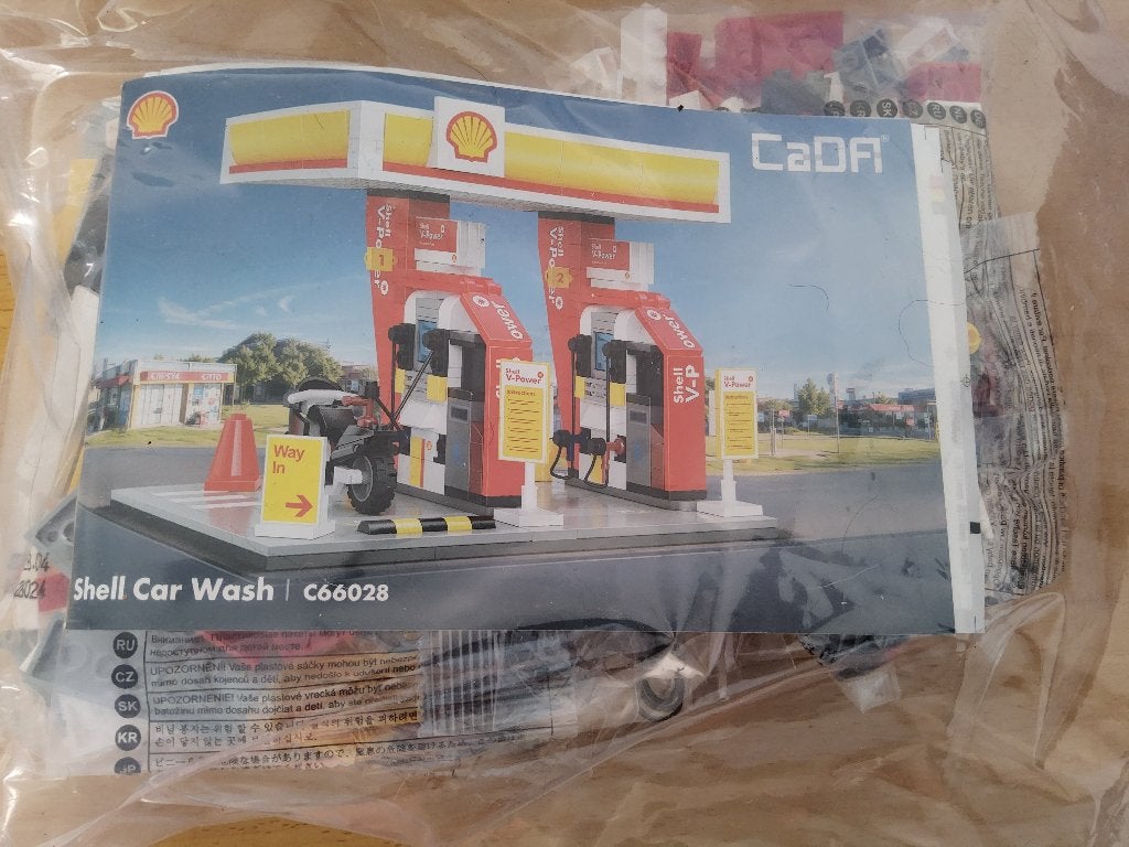 CADA C66028 Shell Tankstation NIEUW, Ophalen of Verzenden, Nieuw, Compleet, Complete set