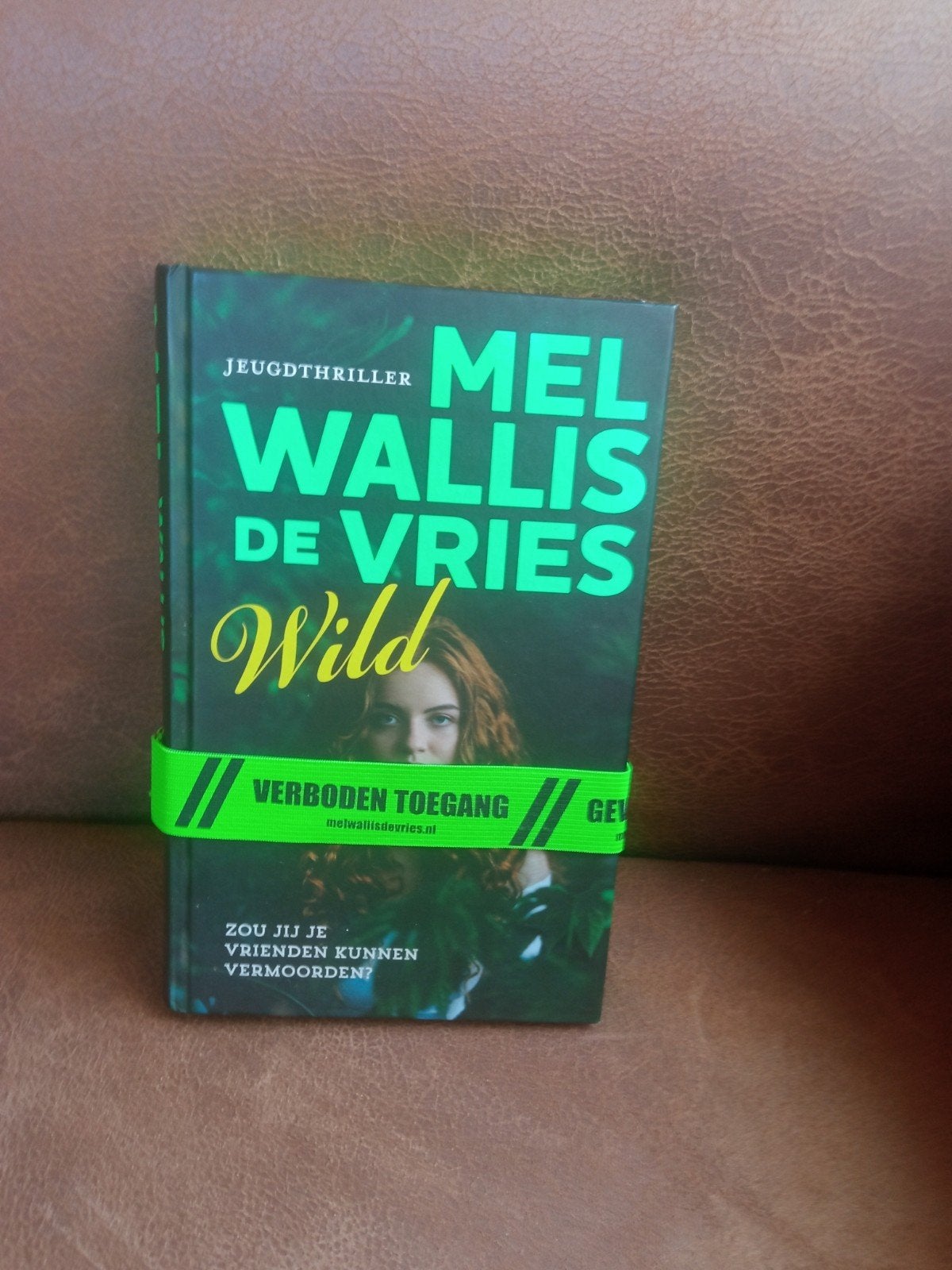 mell Wallis de Vries, Ophalen of Verzenden