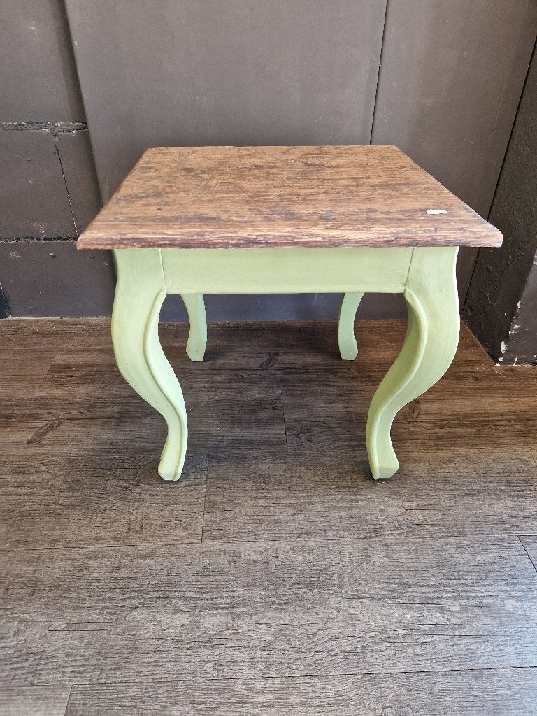 Klassiek vintage bijzettafeltje, Minder dan 55 cm, -, -, Vierkant