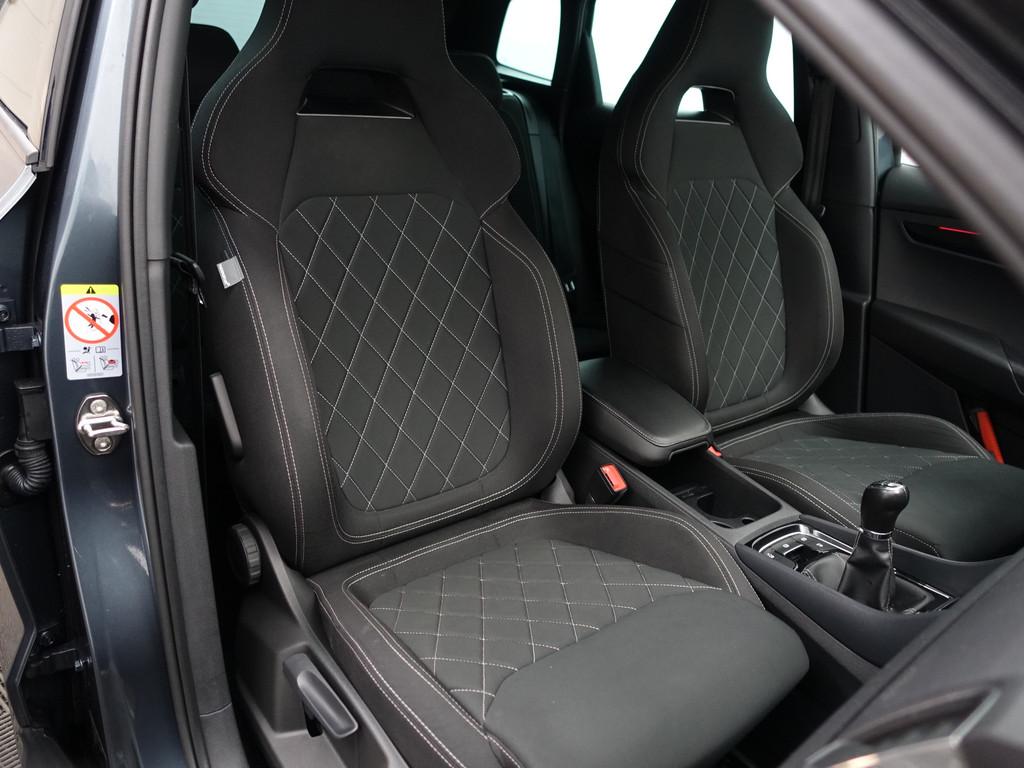 Skoda Karoq 1.5 TSI ACT Sportline Business- RS Interieur, Sf, Auto's, Skoda, Voorwielaandrijving, Stof, 4 cilinders, Bedrijf