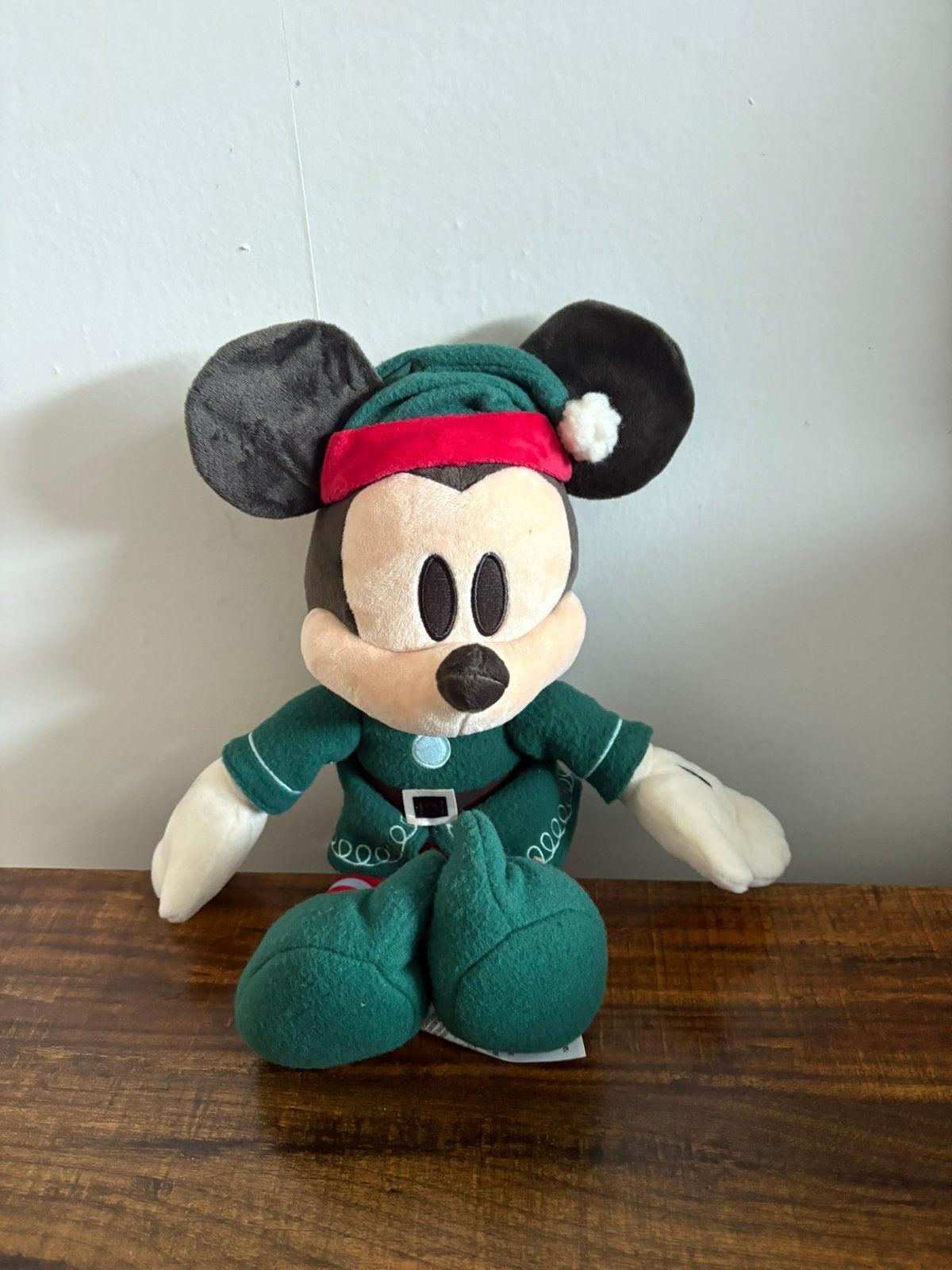 Disney parks mickey mouse elf knuffel, Ophalen of Verzenden, Zo goed als nieuw, Overige typen