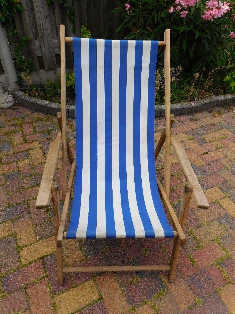 Vintage strandstoel, houten frame met blauw - wit gestreept, Verzamelen, Retro, Ophalen, Overige typen