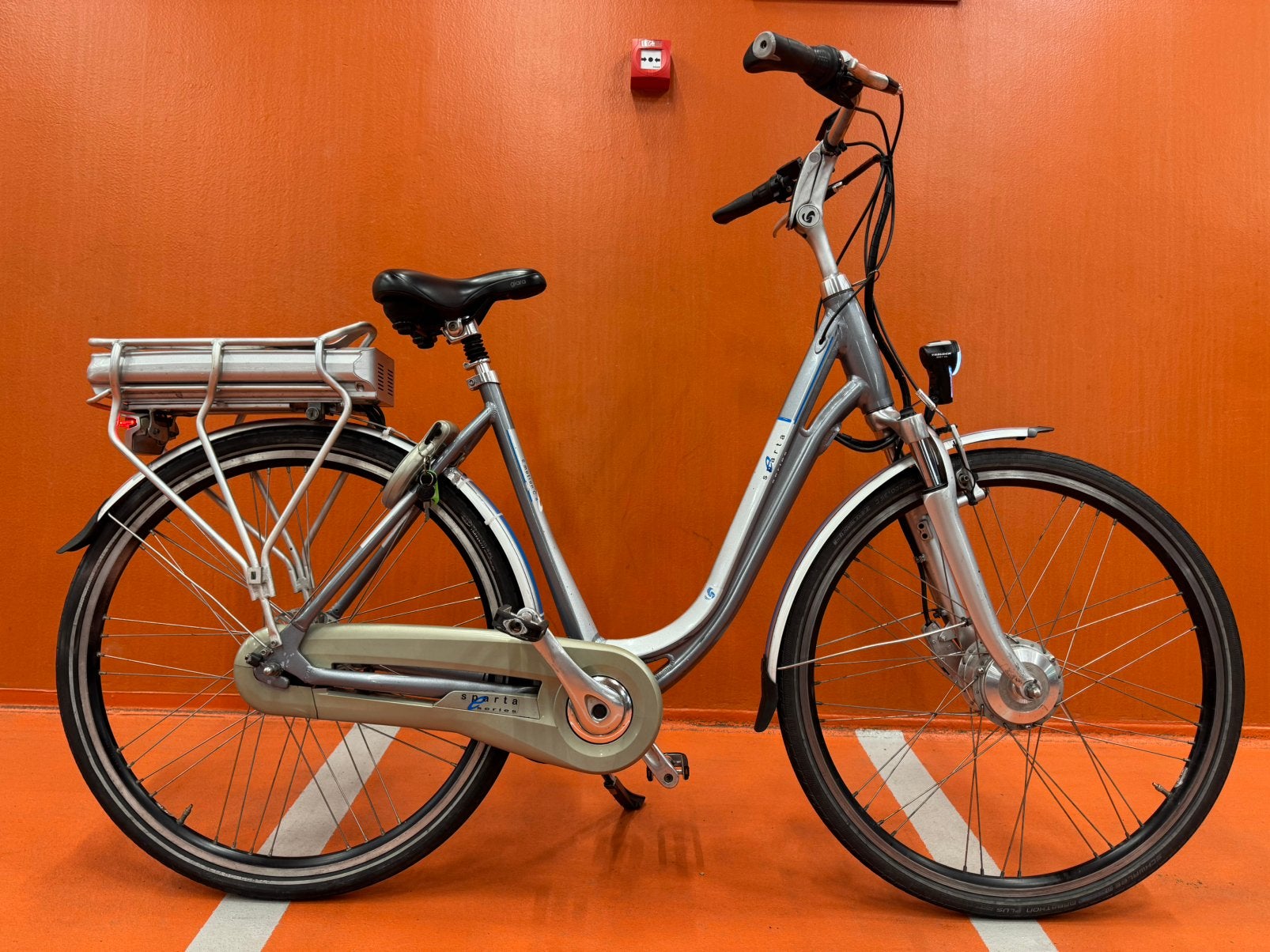 Sparta C4 elektrische damesfiets stand 1313km en nieuwe accu, Ophalen of Verzenden, Zo goed als nieuw