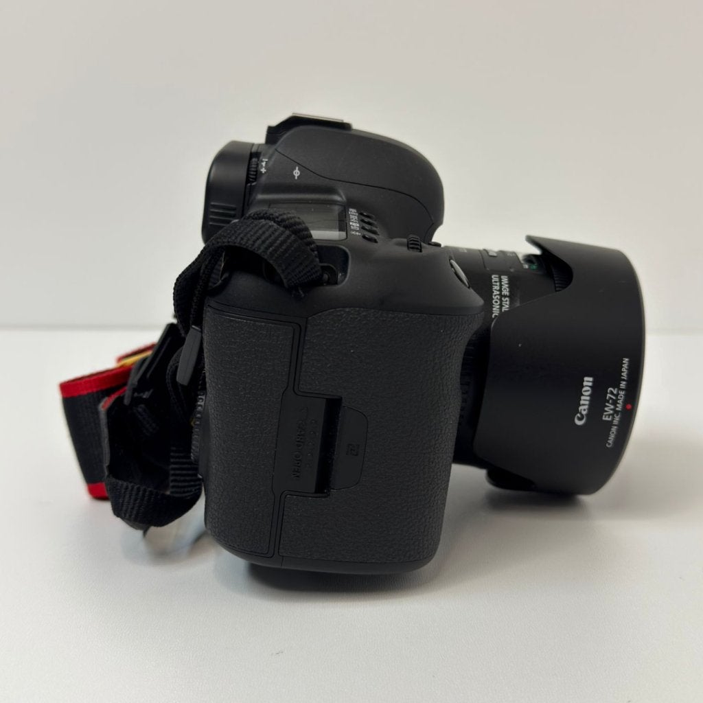 Canon EOS 5D Mark IV + EF 35mm lens | Zeer nette staat, Sony, Gebruikt, Support@sony.com, 1-7-1 Konan, Minato-ku
Tokyo 108-0075
Japan