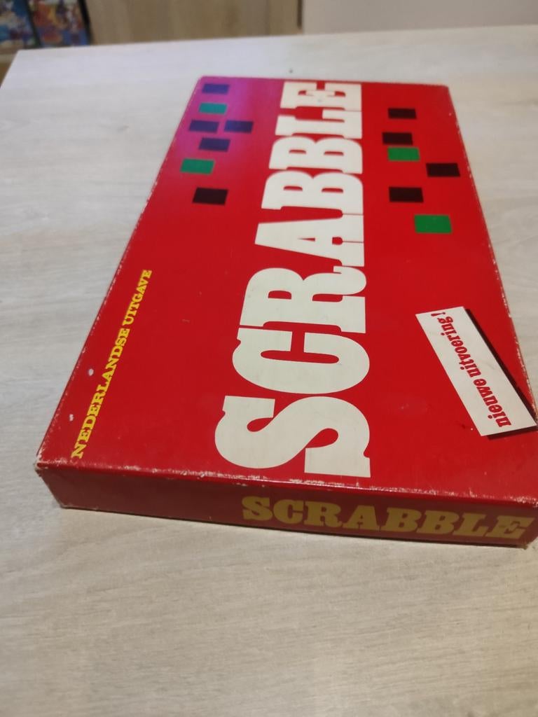 Scrabble - Nederlandse Uitgave (Nieuwe Uitvoering), Gebruikt, Consumerservices.nl@mattel.com, Ophalen of Verzenden, Drie of vier spelers
