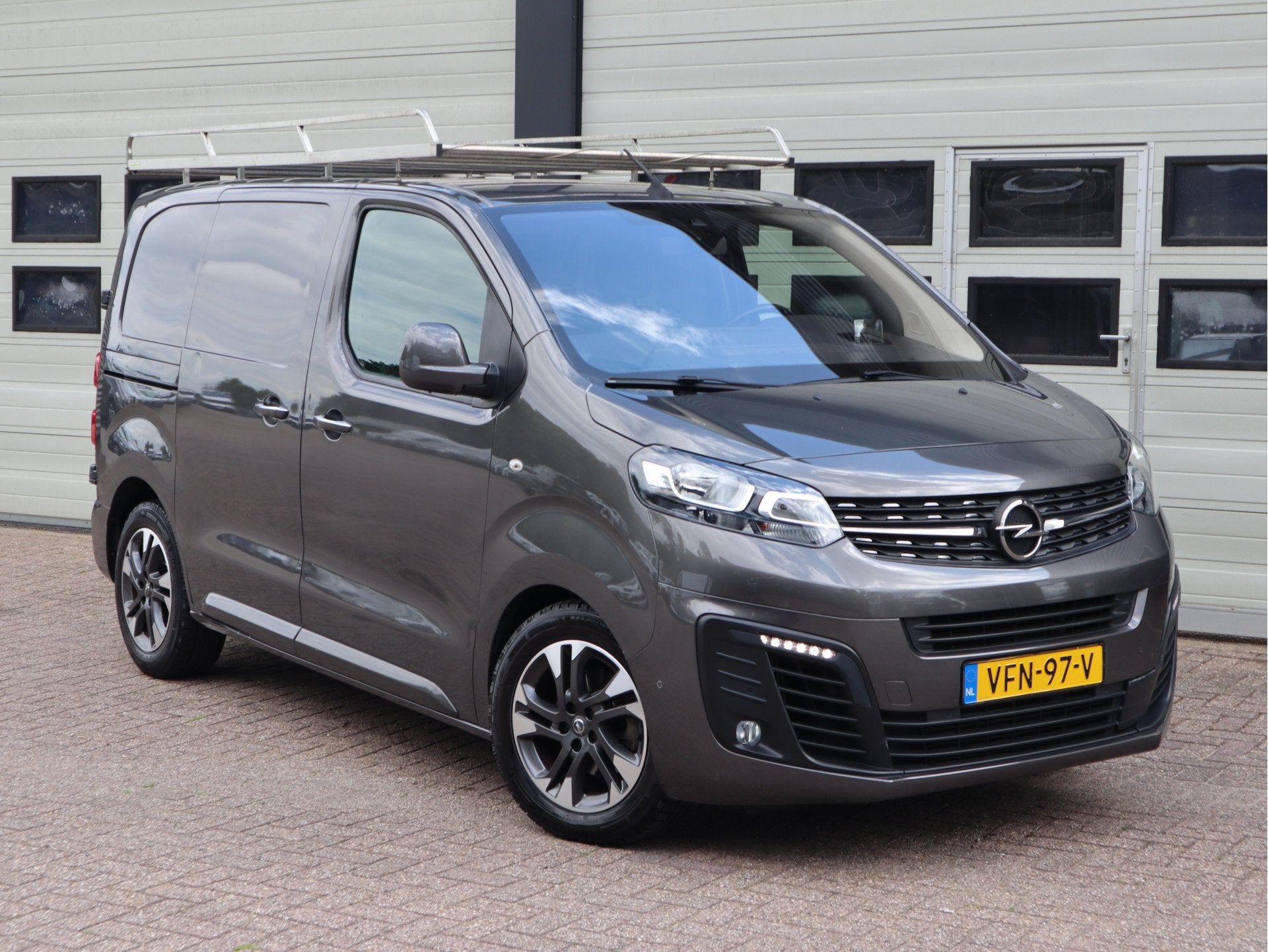 Opel Vivaro 2.0 CDTI 123 pk Automaat - Innovation - Vol Opti, Auto's, Gebruikt, Euro 6, 4 cilinders, Bedrijf