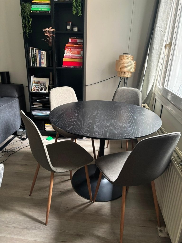 JYSK Ringsted ronde eettafel zonder stoelen (mogelijk met), Ophalen, Rond, Zo goed als nieuw, Vier personen