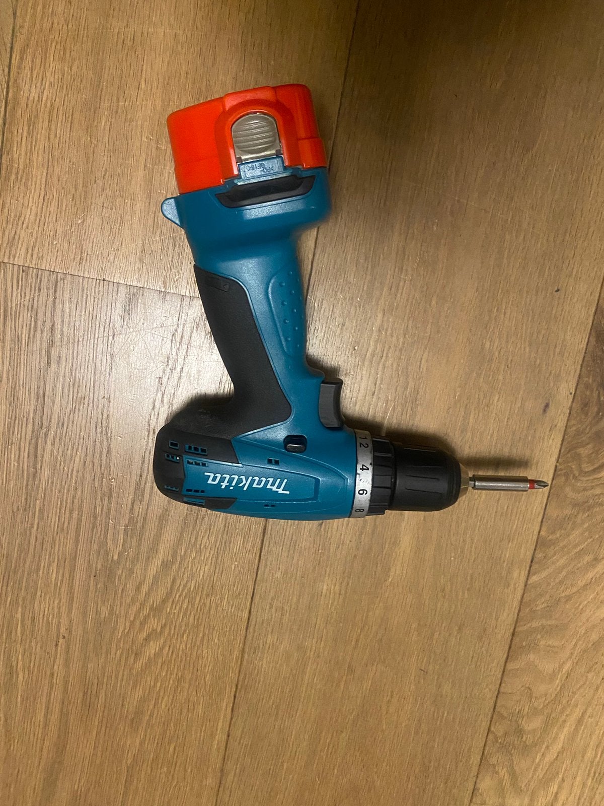 Makita 6271d schroeftol boormachine accu boor machine, Doe-het-zelf en Verbouw, Gereedschap | Boormachines, Ophalen, Zo goed als nieuw